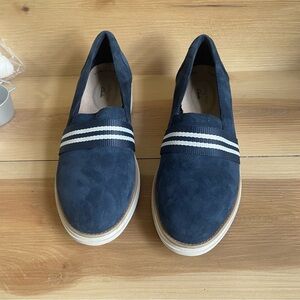 Clarks Navy Blue Flats with White Stripes
